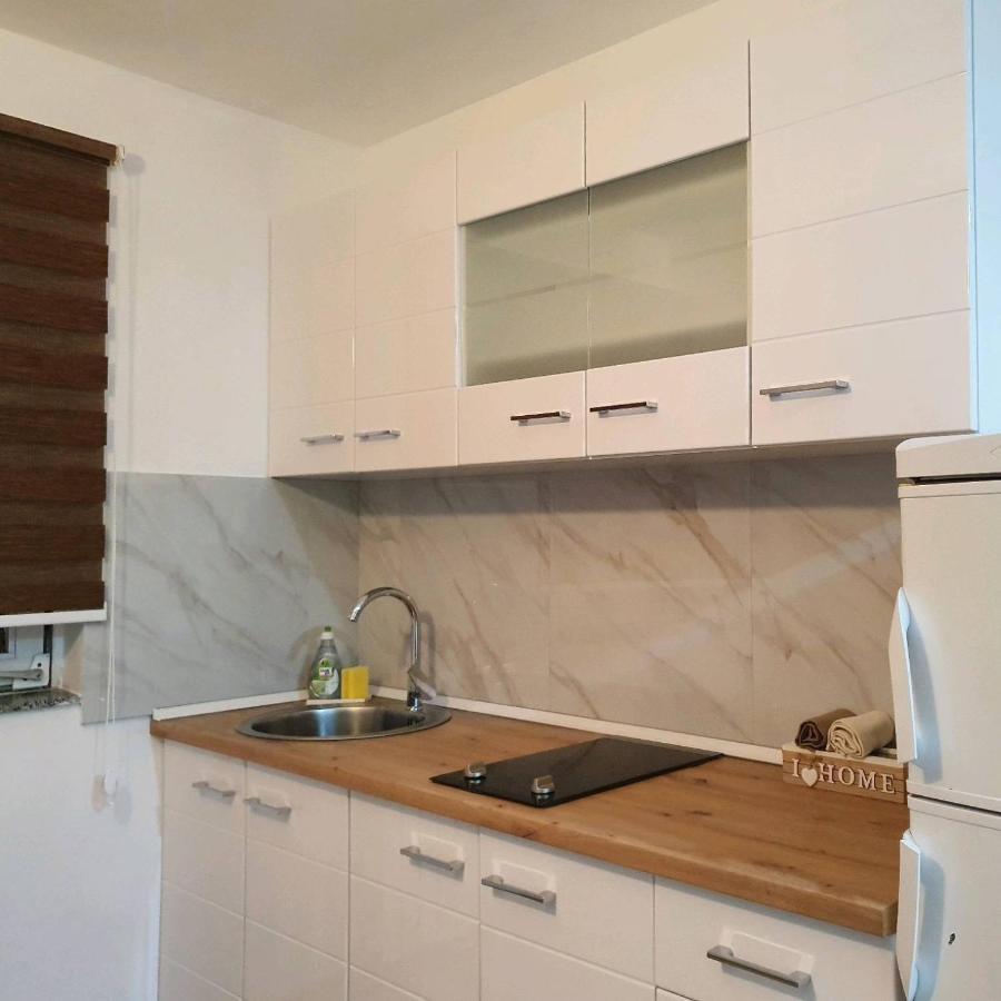 Apartments Arna Високо Экстерьер фото