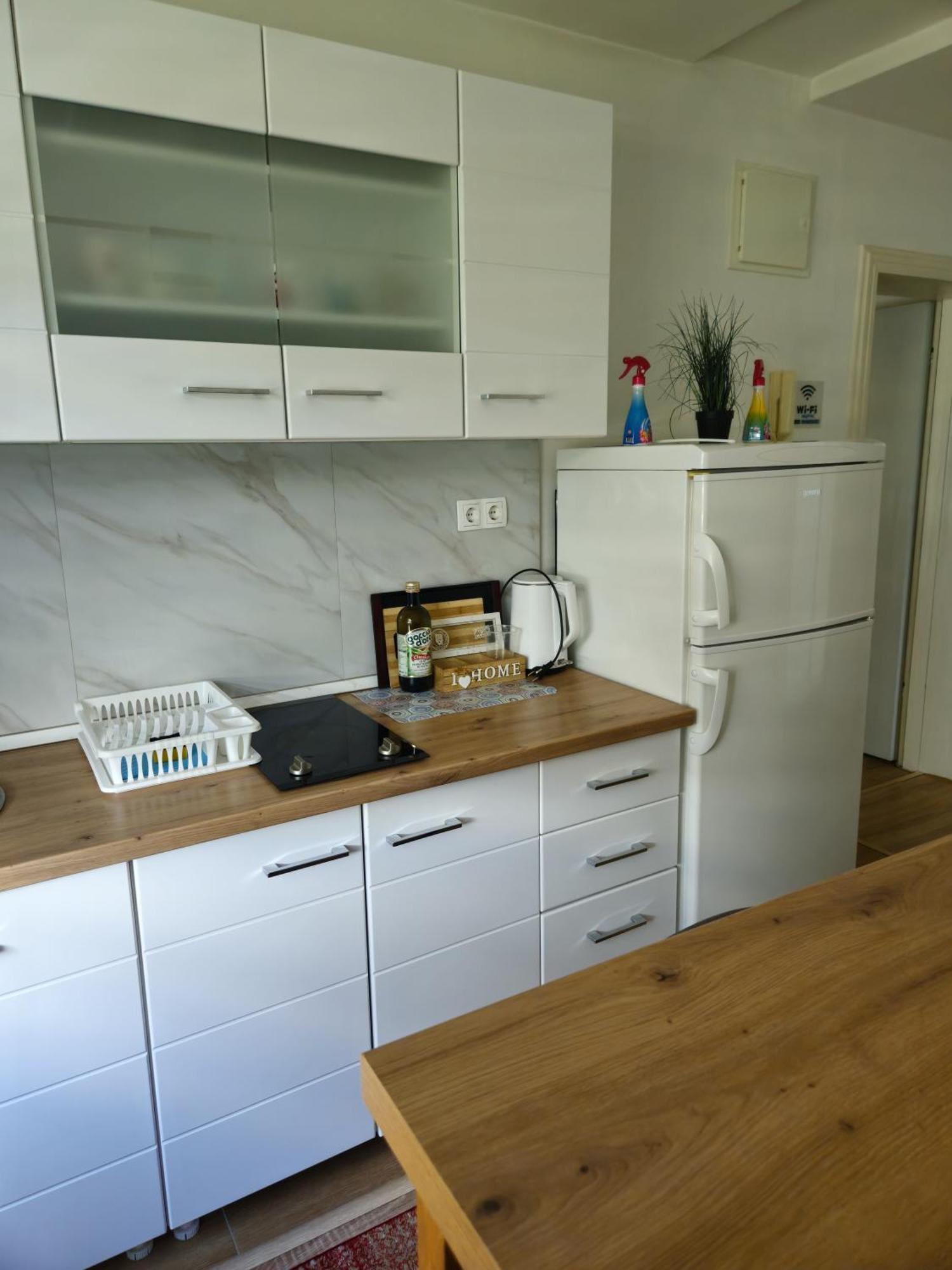 Apartments Arna Високо Экстерьер фото